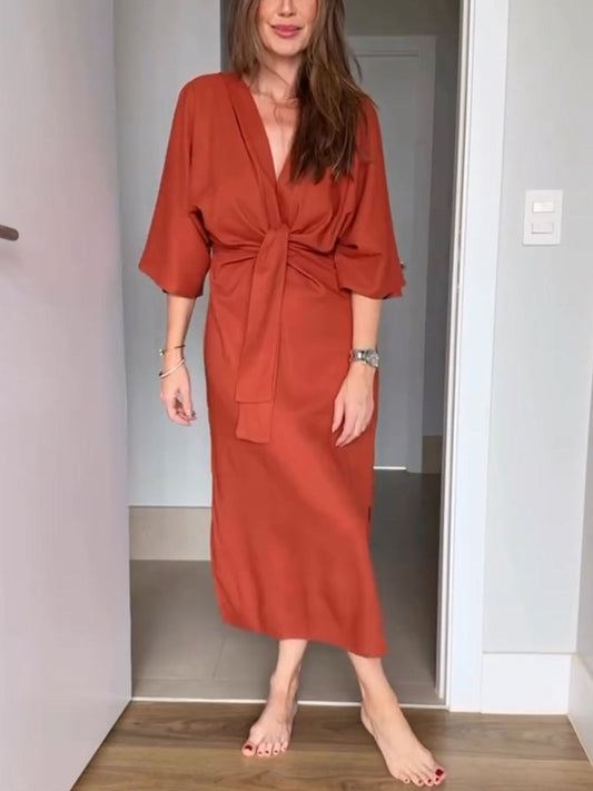 Abito casual in cotone e lino con scollo a V e lacci